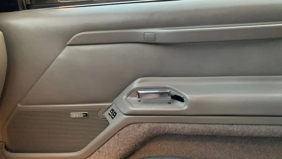 1988 Ford Thunderbird 9th Gen - Image 12 of 20