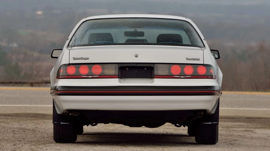 1988 Ford Thunderbird 9th Gen - Image 20 of 27