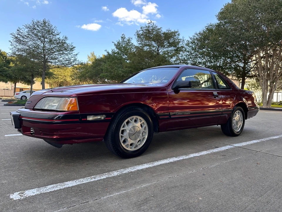 1988 Ford Thunderbird 9th Gen - Image 14 of 31