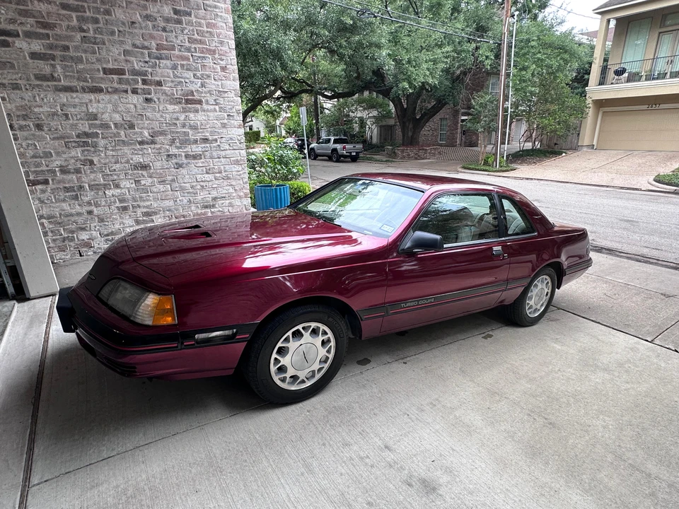 1988 Ford Thunderbird 9th Gen - Image 15 of 31