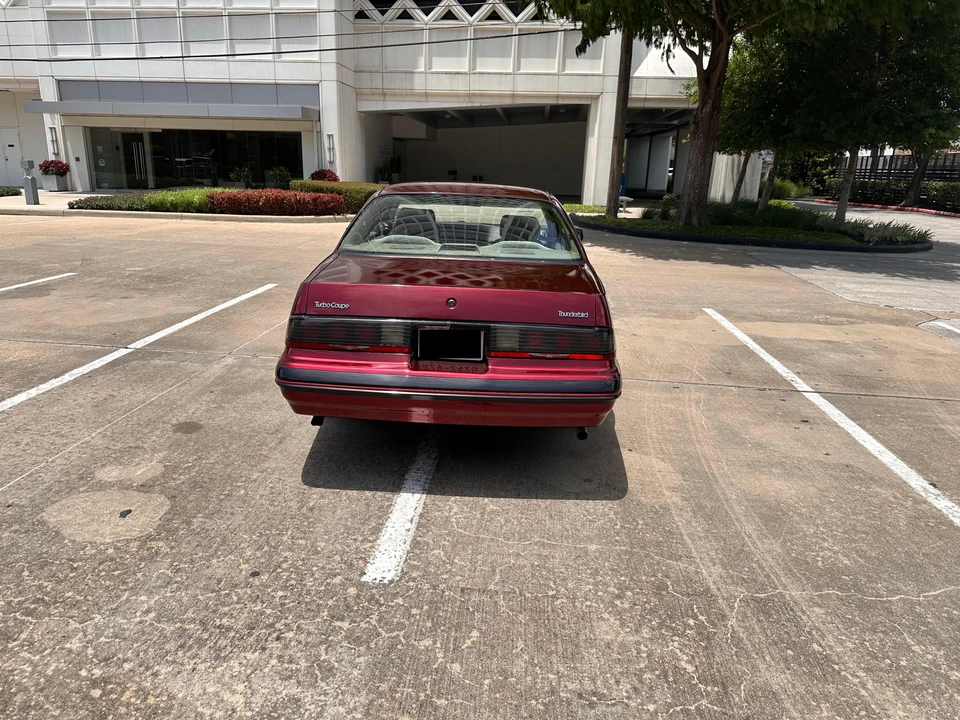 1988 Ford Thunderbird 9th Gen - Image 23 of 31