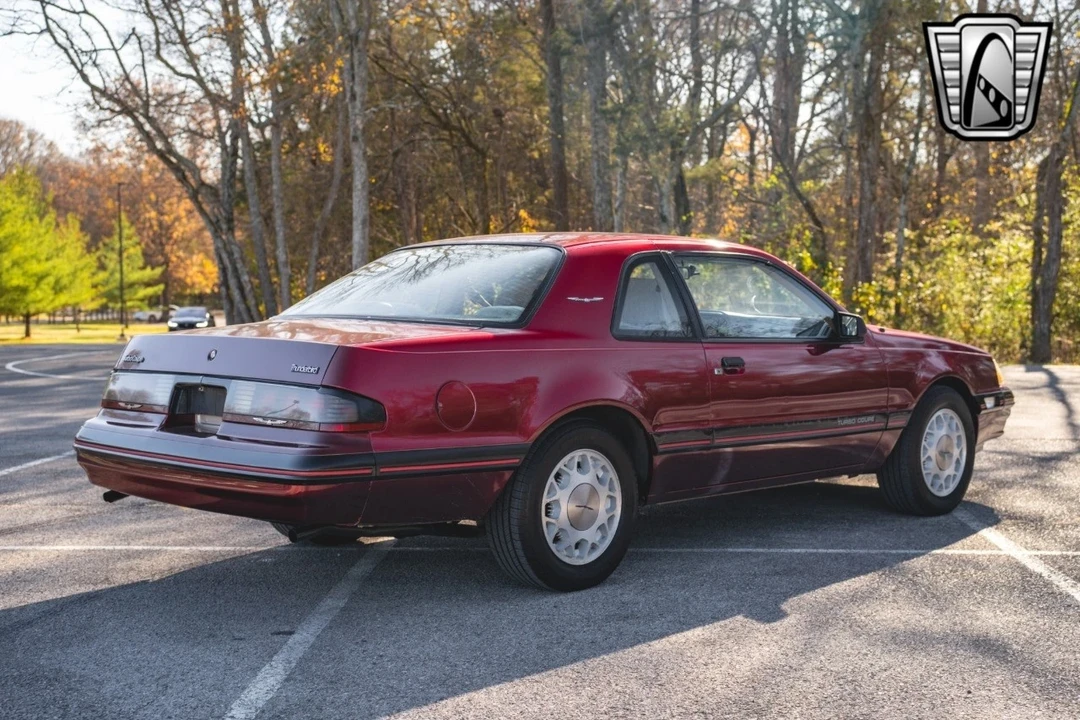 1988 Ford Thunderbird 10th Gen - Image 8 of 21