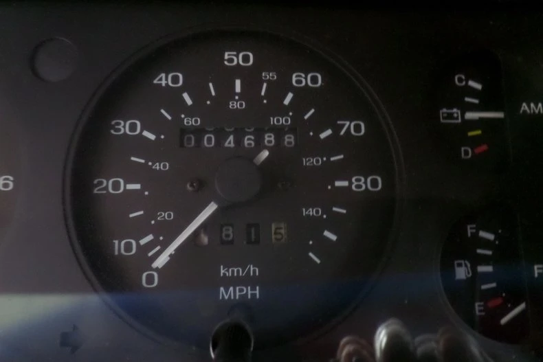 1988 Ford Thunderbird 9th Gen - Image 16 of 27