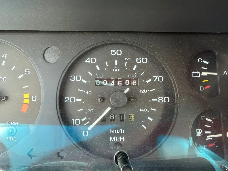 1988 Ford Thunderbird 9th Gen - Image 20 of 27