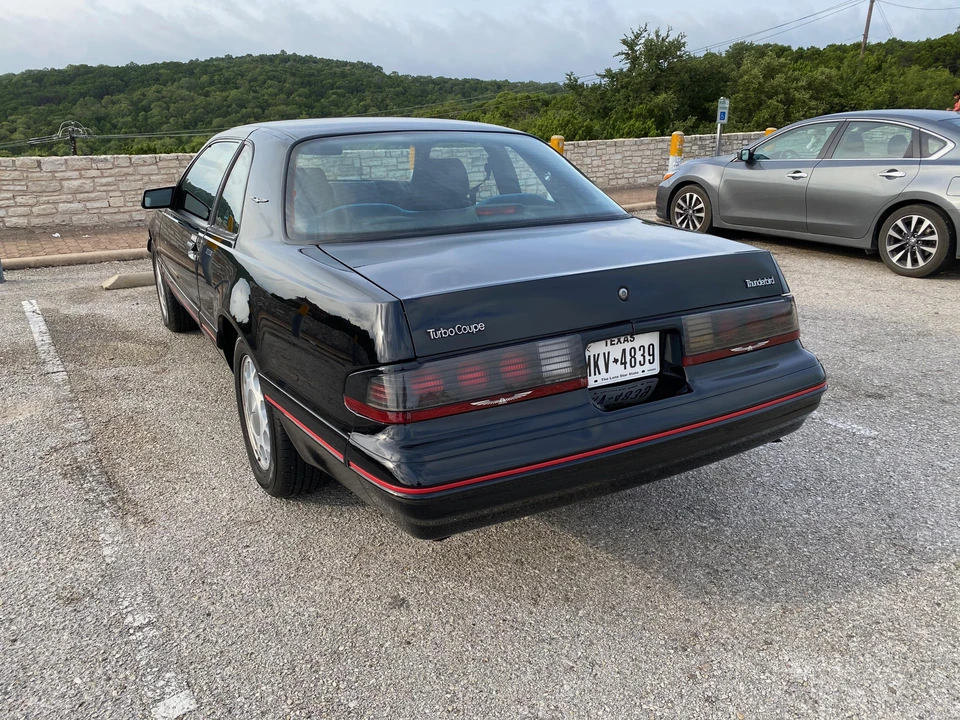 1988 Ford Thunderbird 9th Gen - Image 13 of 31