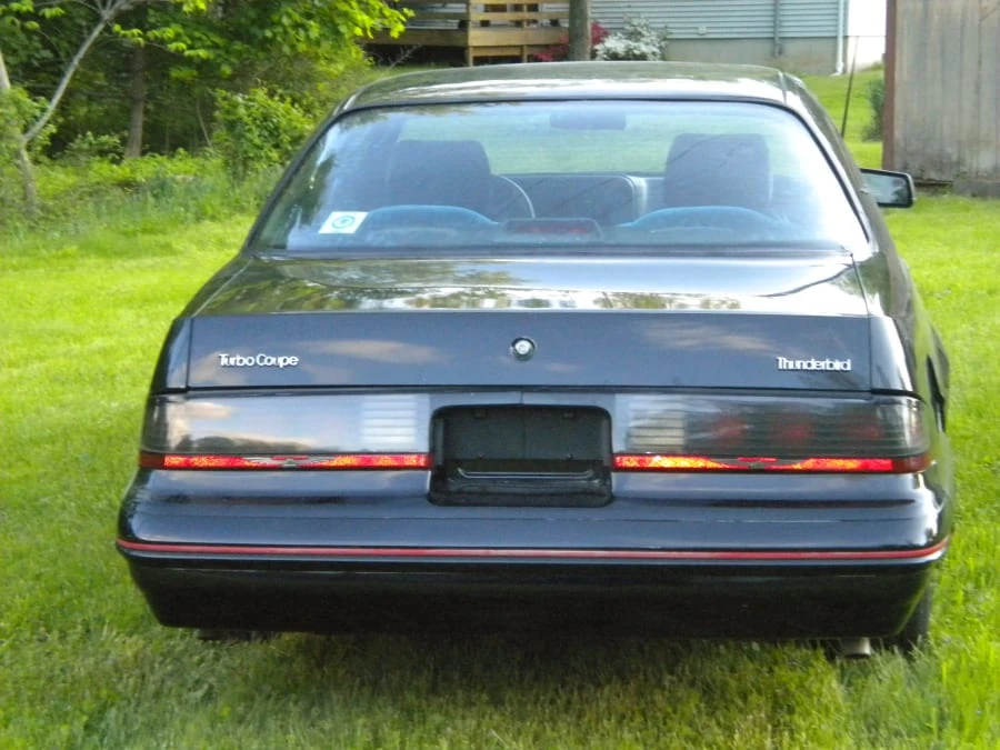 1988 Ford Thunderbird 9th Gen - Image 3 of 9