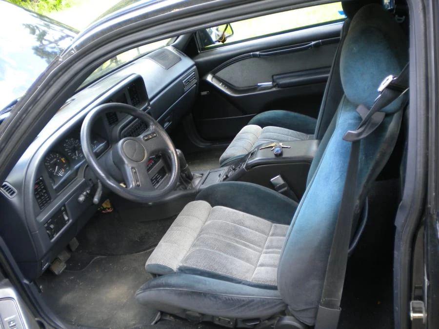 1988 Ford Thunderbird 9th Gen - Image 4 of 9