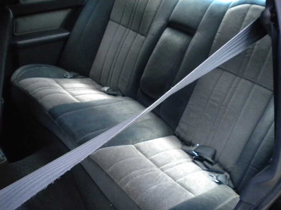 1988 Ford Thunderbird 9th Gen - Image 5 of 9