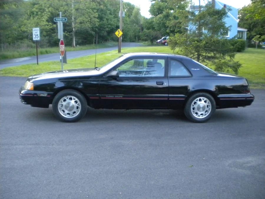 1988 Ford Thunderbird 9th Gen - Image 9 of 9