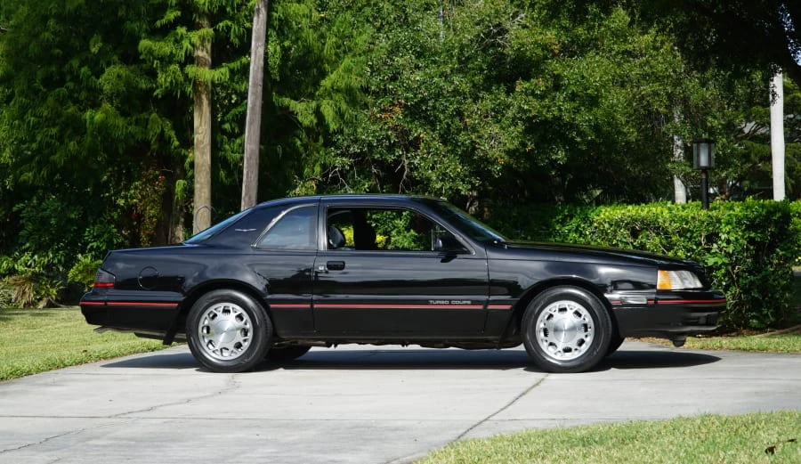 1988 Ford Thunderbird 10th Gen - Image 2 of 31