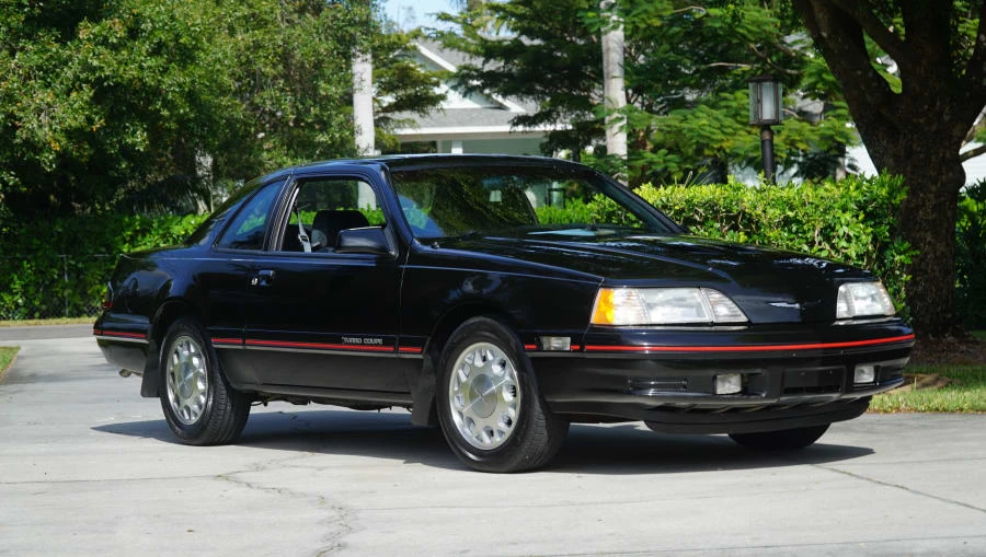 1988 Ford Thunderbird 10th Gen - Image 24 of 31