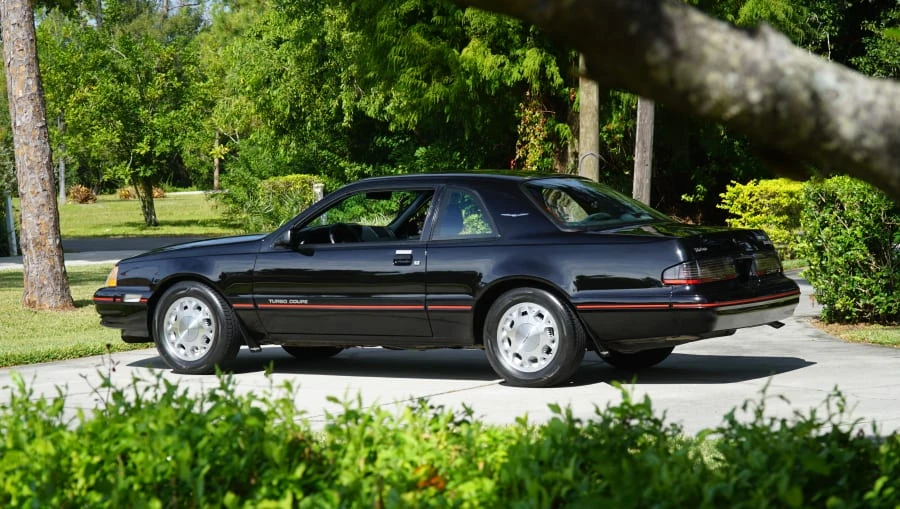 1988 Ford Thunderbird 10th Gen - Image 14 of 31