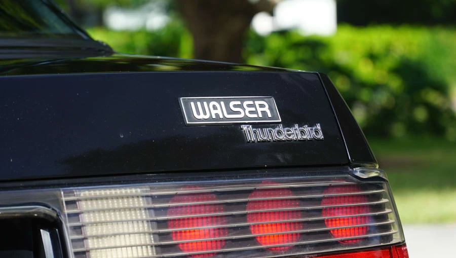 1988 Ford Thunderbird 10th Gen - Image 16 of 31
