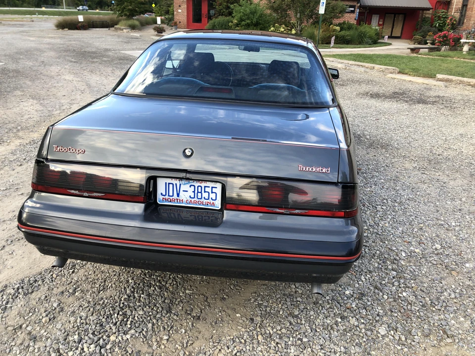 1988 Ford Thunderbird 9th Gen - Image 11 of 31