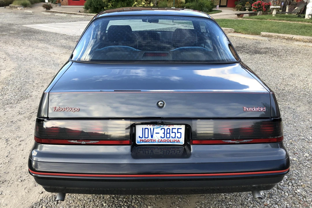 1988 Ford Thunderbird 9th Gen - Image 5 of 31