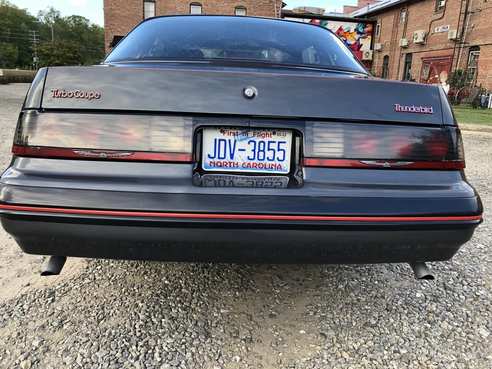 1988 Ford Thunderbird 9th Gen - Image 10 of 31