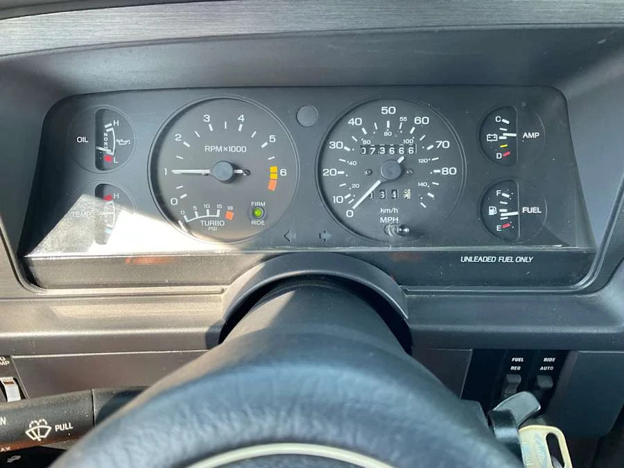 1988 Ford Thunderbird 9th Gen - Image 5 of 10