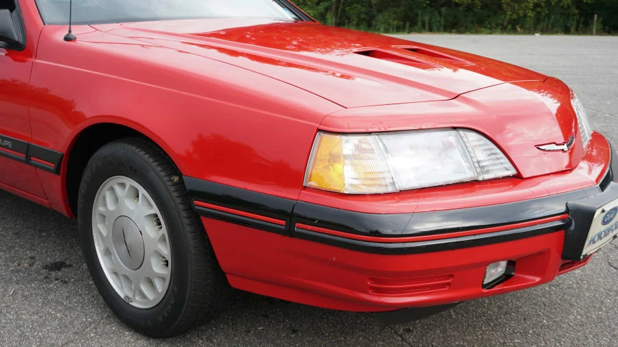 1988 Ford Thunderbird 9th Gen - Image 26 of 31