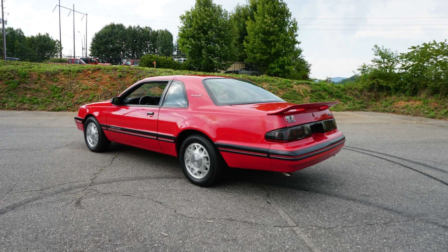 1988 Ford Thunderbird 9th Gen - Image 3 of 31