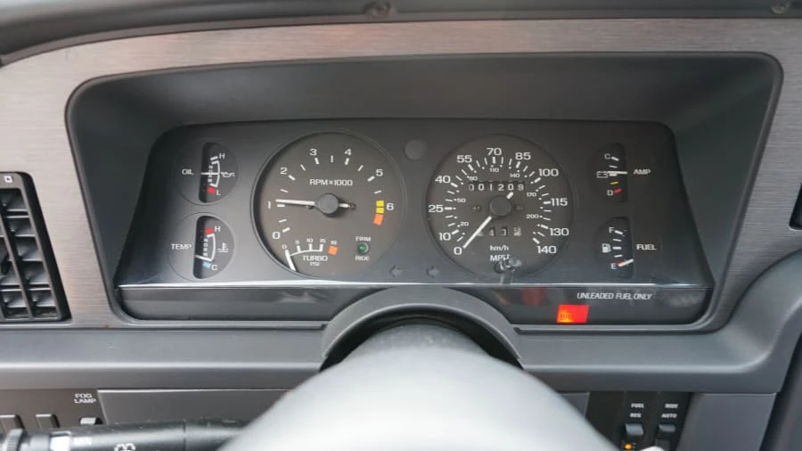 1988 Ford Thunderbird 9th Gen - Image 8 of 31