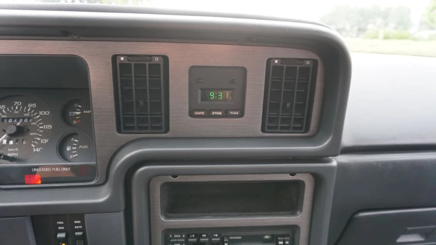 1988 Ford Thunderbird 9th Gen - Image 9 of 31