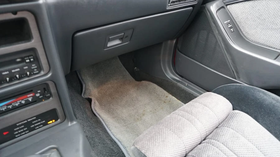 1988 Ford Thunderbird 9th Gen - Image 13 of 31