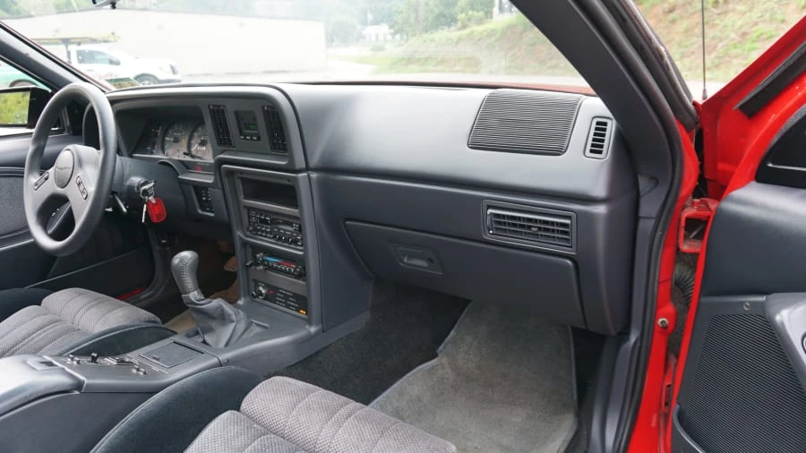 1988 Ford Thunderbird 9th Gen - Image 15 of 31