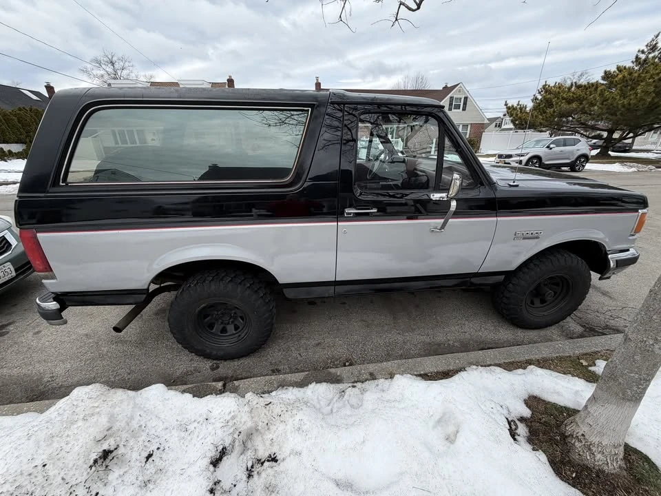 1988 Ford Bronco 4th Gen - Image 2 of 20