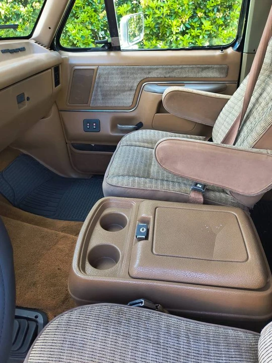 1988 Ford Bronco - Image 11 of 13