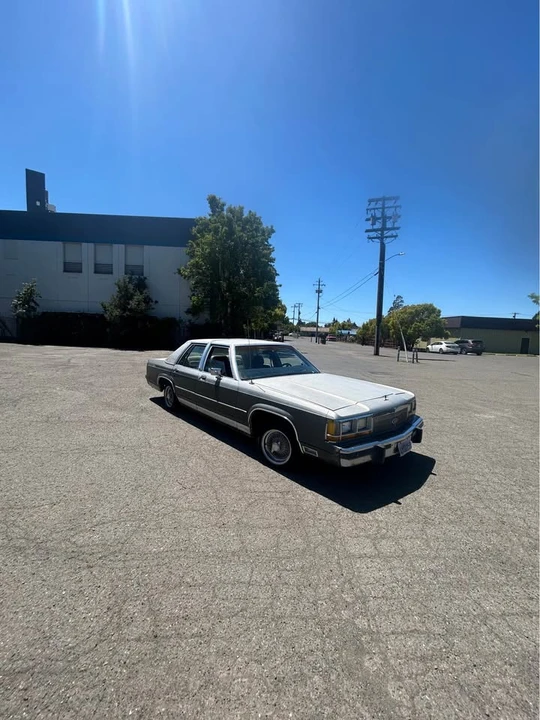 1988 Ford Crown Victoria - Image 3 of 9