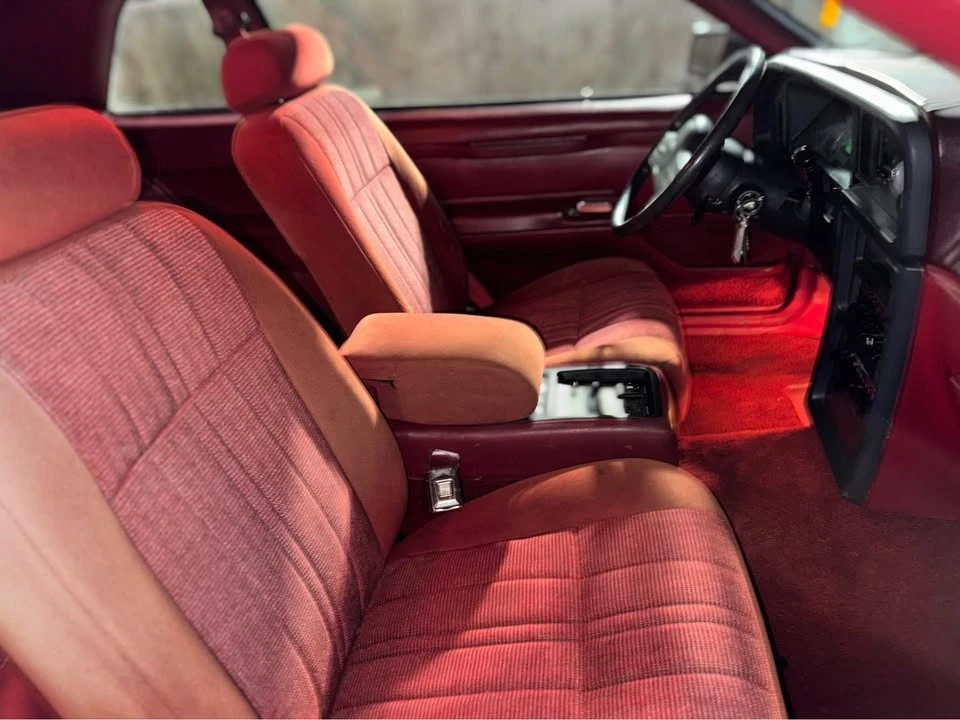 1988 Ford Thunderbird 9th Gen - Image 16 of 19