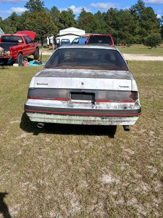 1988 Ford Thunderbird 9th Gen - Image 3 of 5