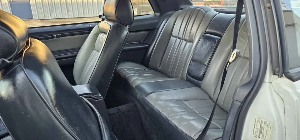 1988 Ford Thunderbird 9th Gen - Image 11 of 18