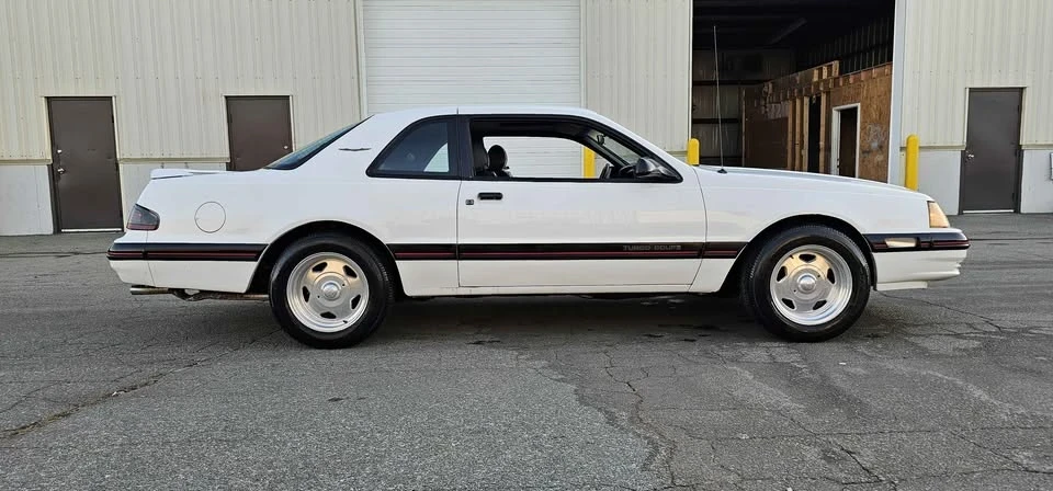 1988 Ford Thunderbird 9th Gen - Image 4 of 18