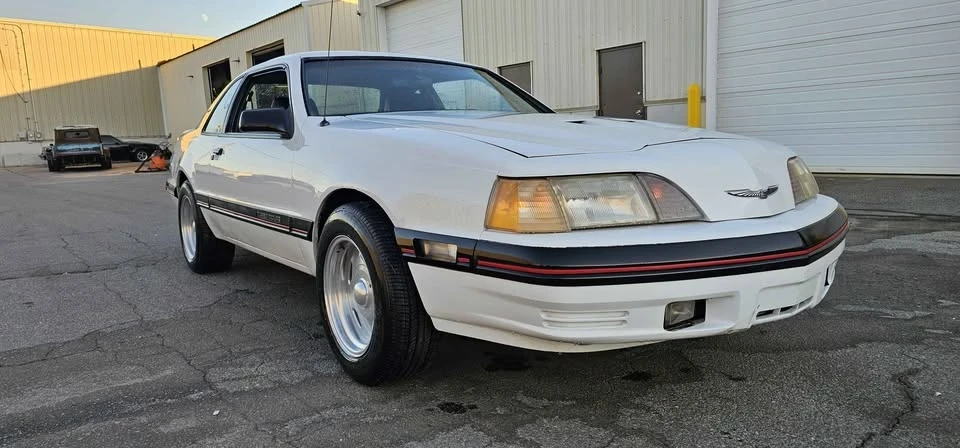 1988 Ford Thunderbird 9th Gen - Image 3 of 18