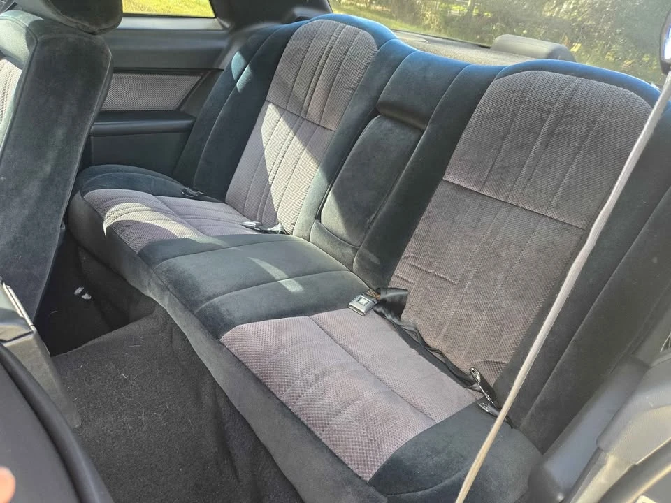 1988 Ford Thunderbird 9th Gen - Image 11 of 14