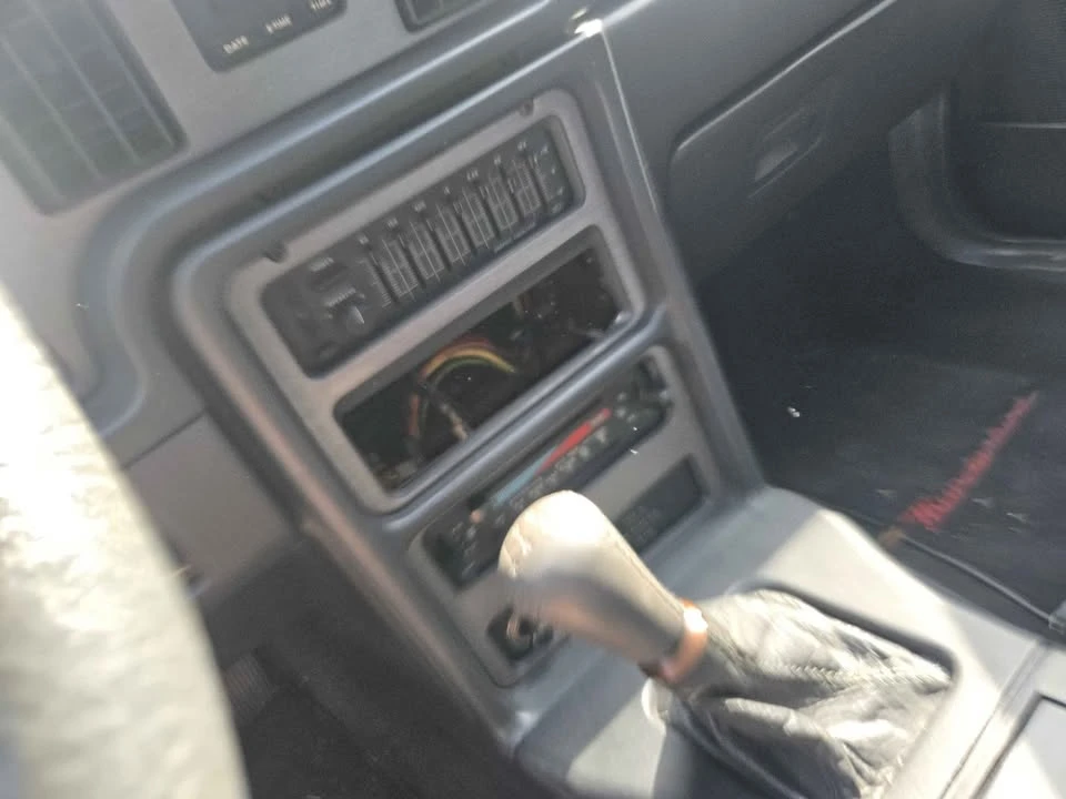 1988 Ford Thunderbird 9th Gen - Image 10 of 14