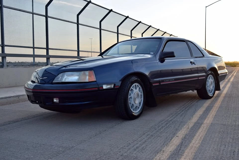 1988 Ford Thunderbird 9th Gen - Image 2 of 19