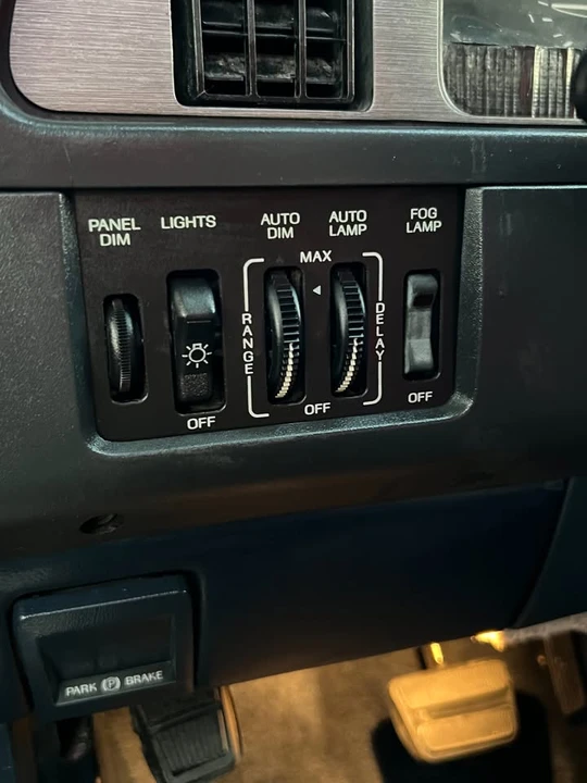1988 Ford Thunderbird 9th Gen - Image 19 of 19