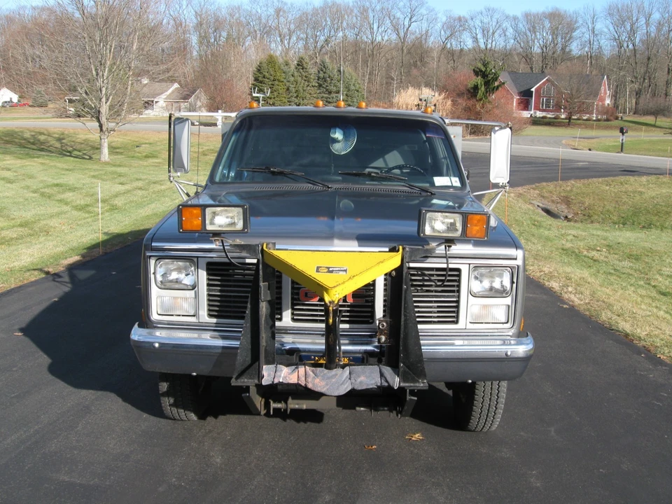 1988 GMC C/K 3rd Gen - Image 8 of 21