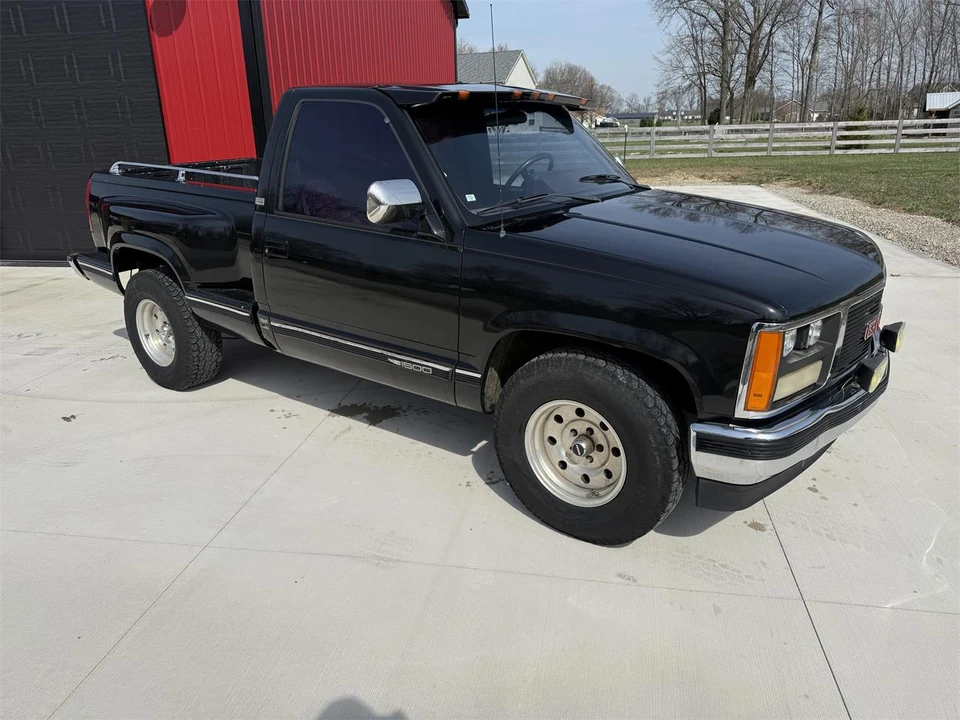 1988 GMC C/K 3rd Gen - Image 8 of 16