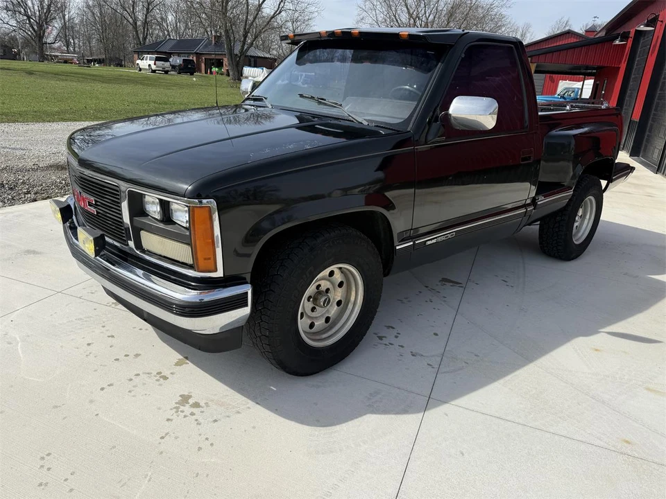 1988 GMC C/K 3rd Gen - Image 3 of 16