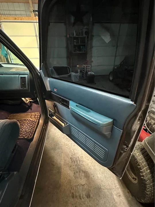1988 GMC C/K 3rd Gen - Image 9 of 10