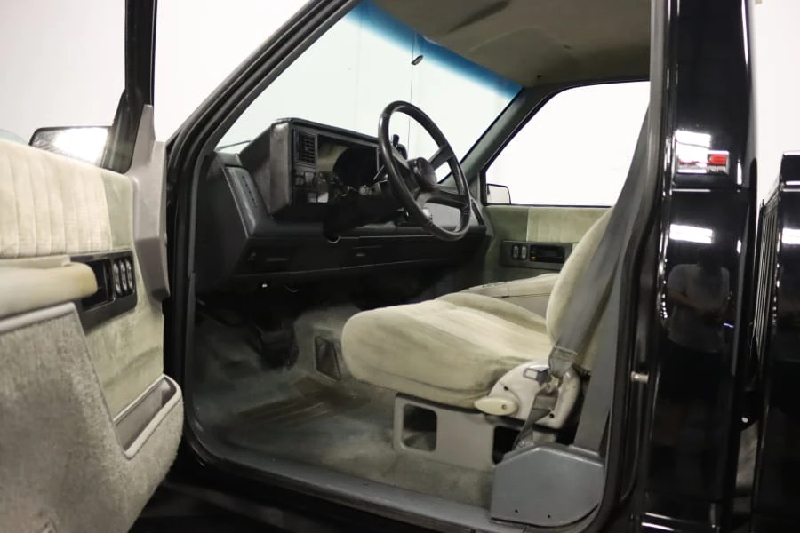 1988 GMC Sierra 1st Gen - Image 16 of 31