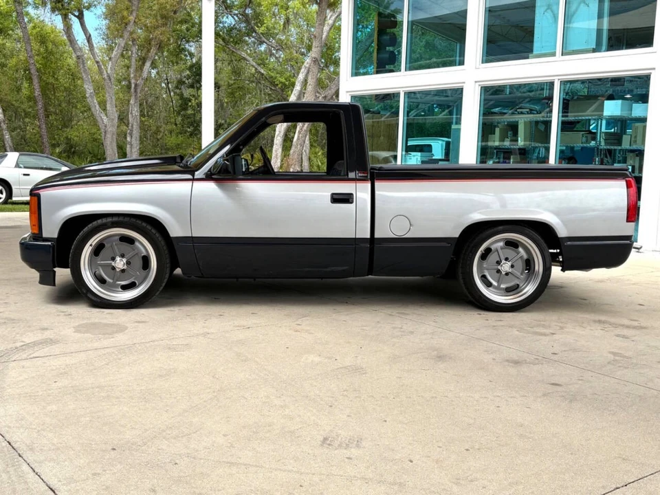 1988 GMC Sierra 1st Gen - Image 10 of 21