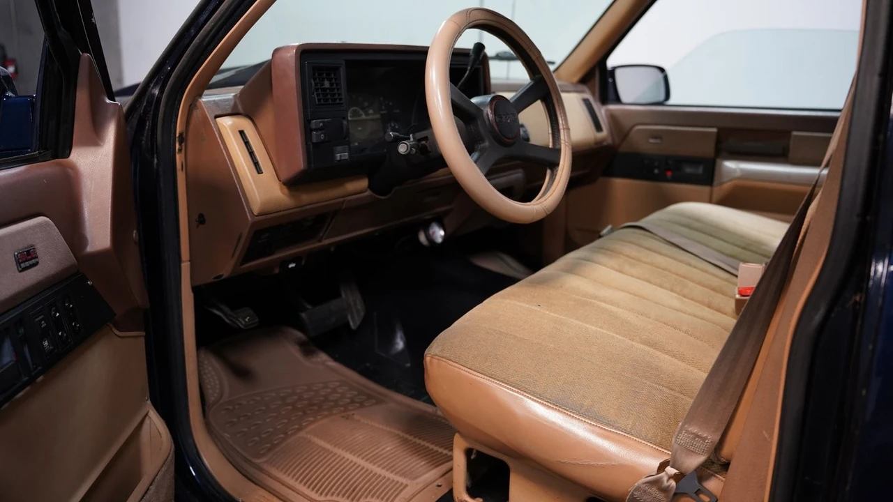 1988 GMC C/K 3rd Gen - Image 4 of 12
