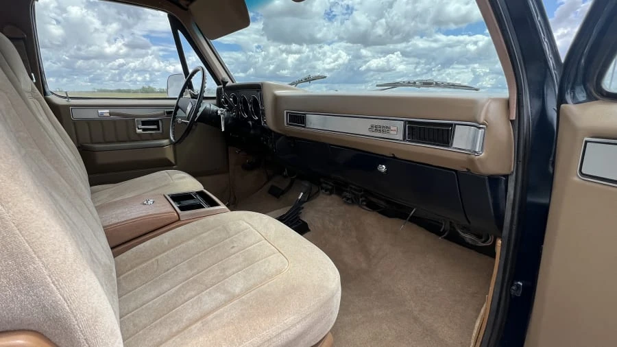 1988 GMC Jimmy 2nd Gen - Image 5 of 11