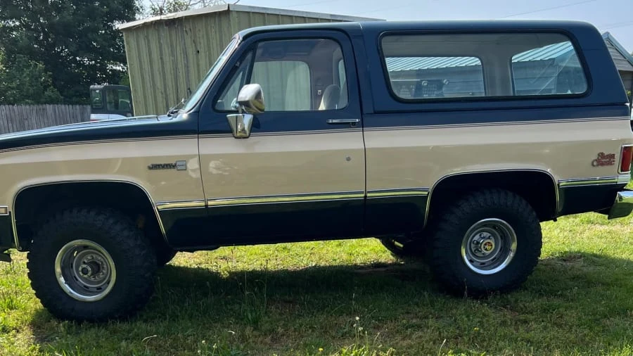 1988 GMC Jimmy 2nd Gen - Image 2 of 6