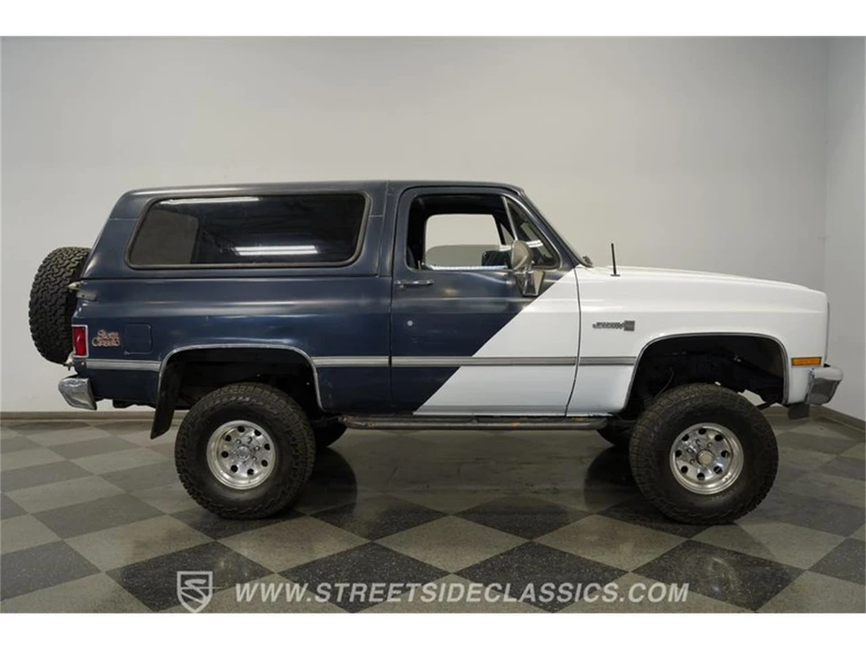 1988 GMC Jimmy 2nd Gen - Image 15 of 31
