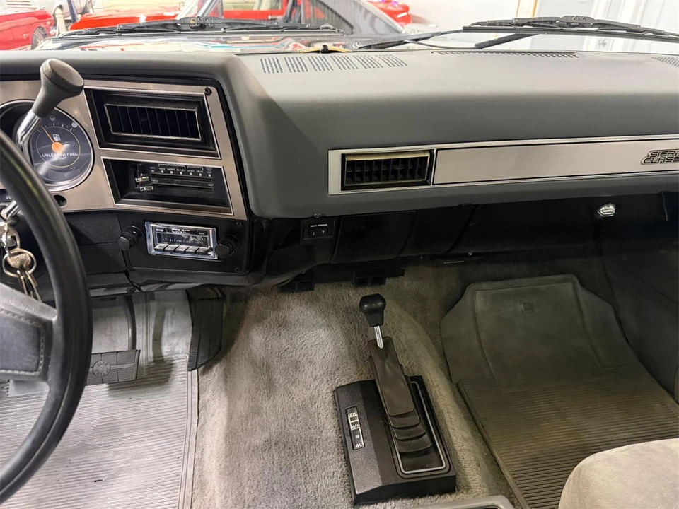 1988 GMC Jimmy 2nd Gen - Image 31 of 31